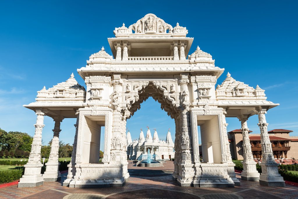 baps shri swaminarayan mandir scaled.